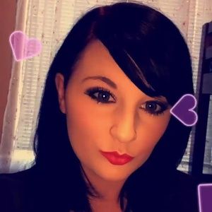 Meet your Posher, Janelle